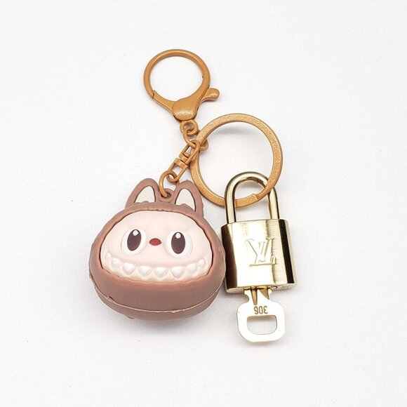 100% Auth Louis Vuitton Lock & Key with unbranded Bagcharm, Keycharm, Keychain - Picture 1 of 7